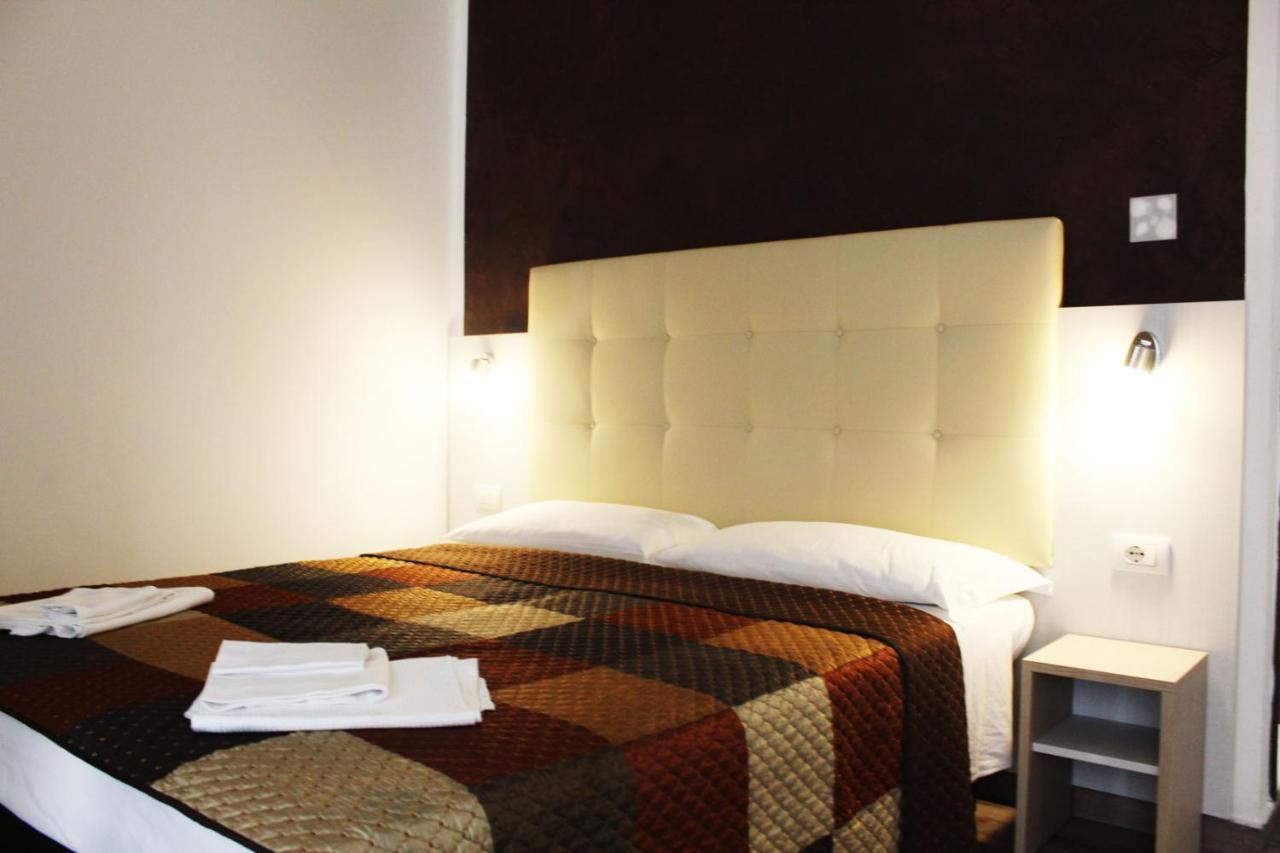 Hotel Luna Rimini Kültér fotó