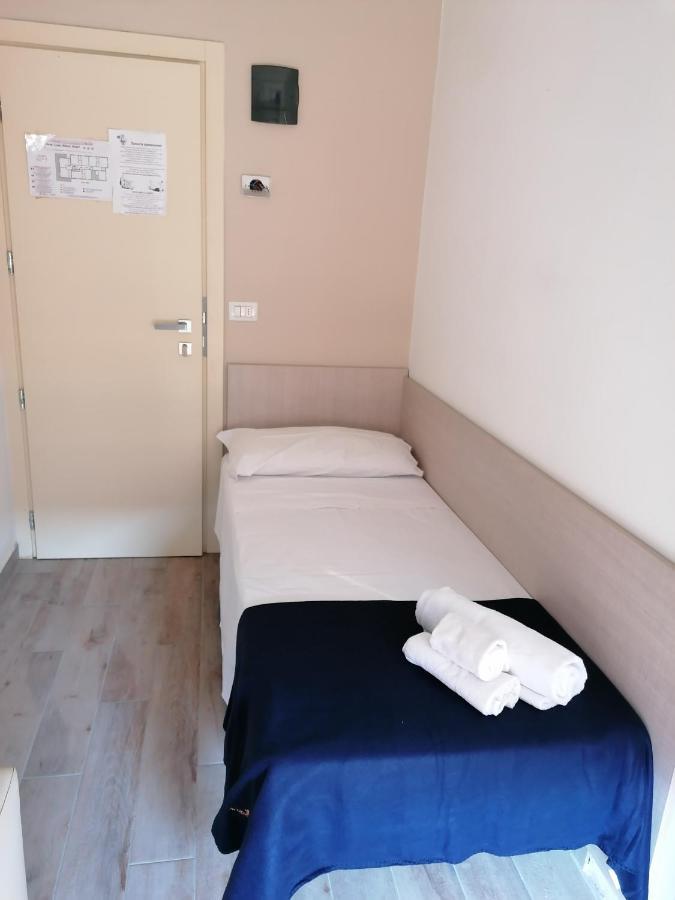 Hotel Luna Rimini Kültér fotó