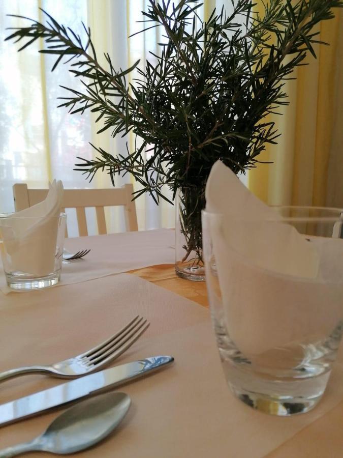 Hotel Luna Rimini Kültér fotó