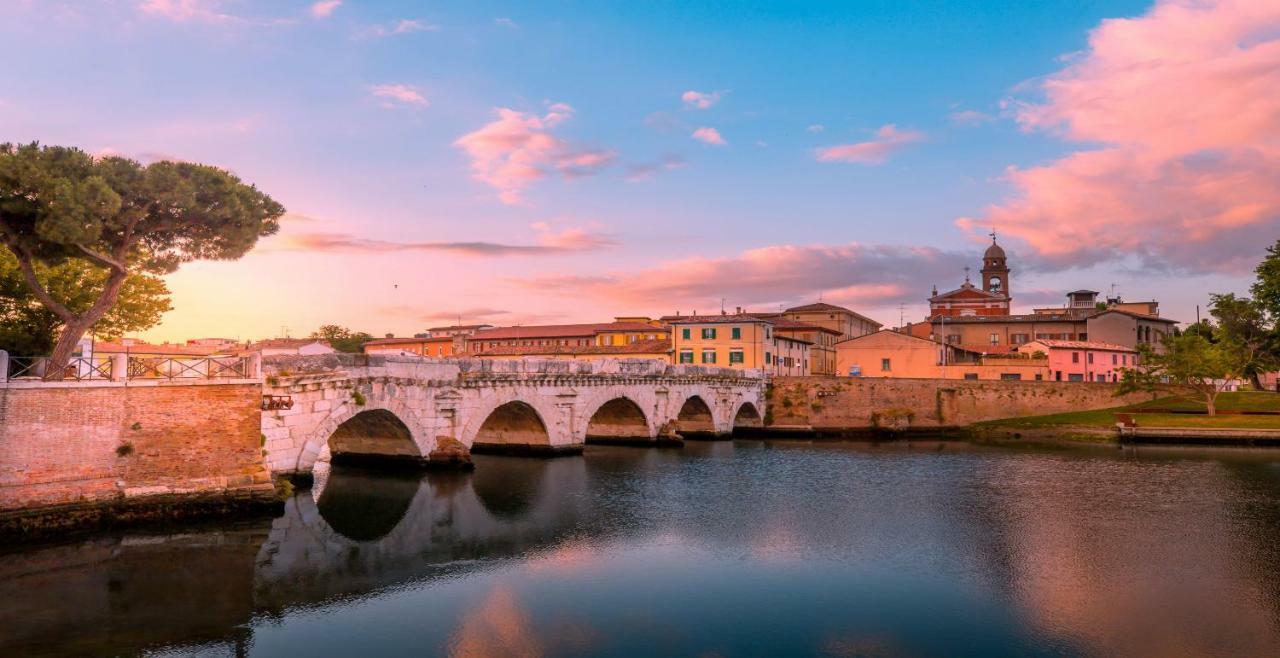 Hotel Luna Rimini Kültér fotó